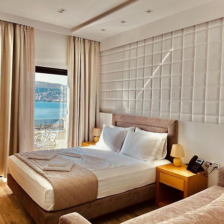 Hotel Sole Саранде Екстериор снимка