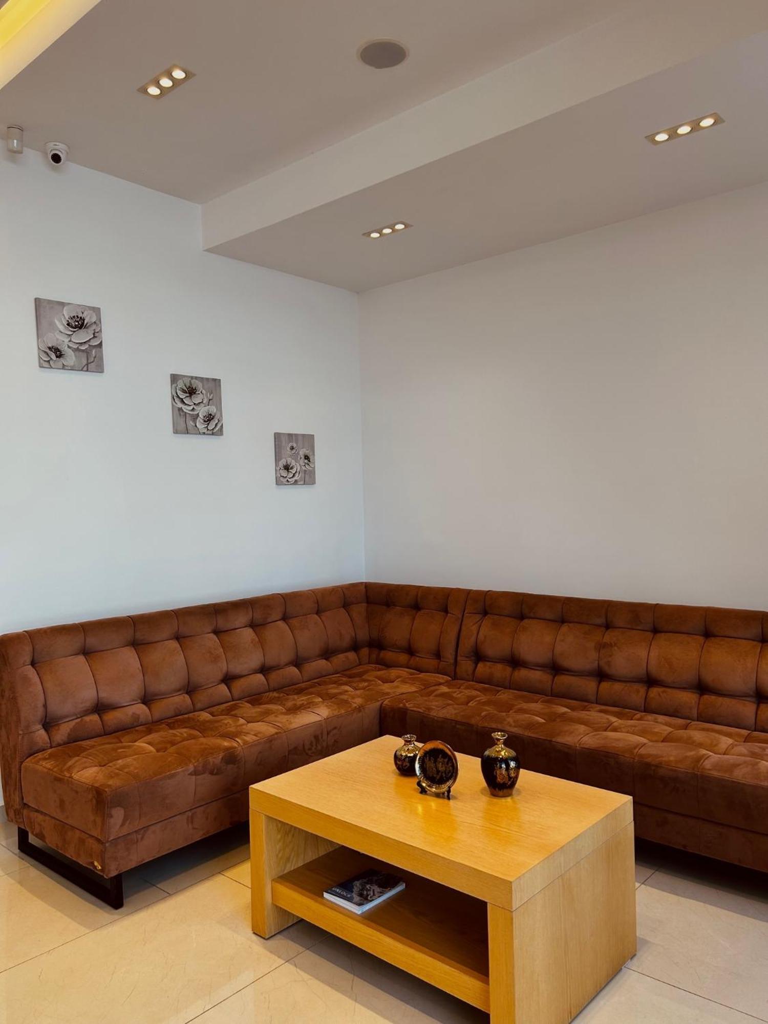 Hotel Sole Саранде Екстериор снимка