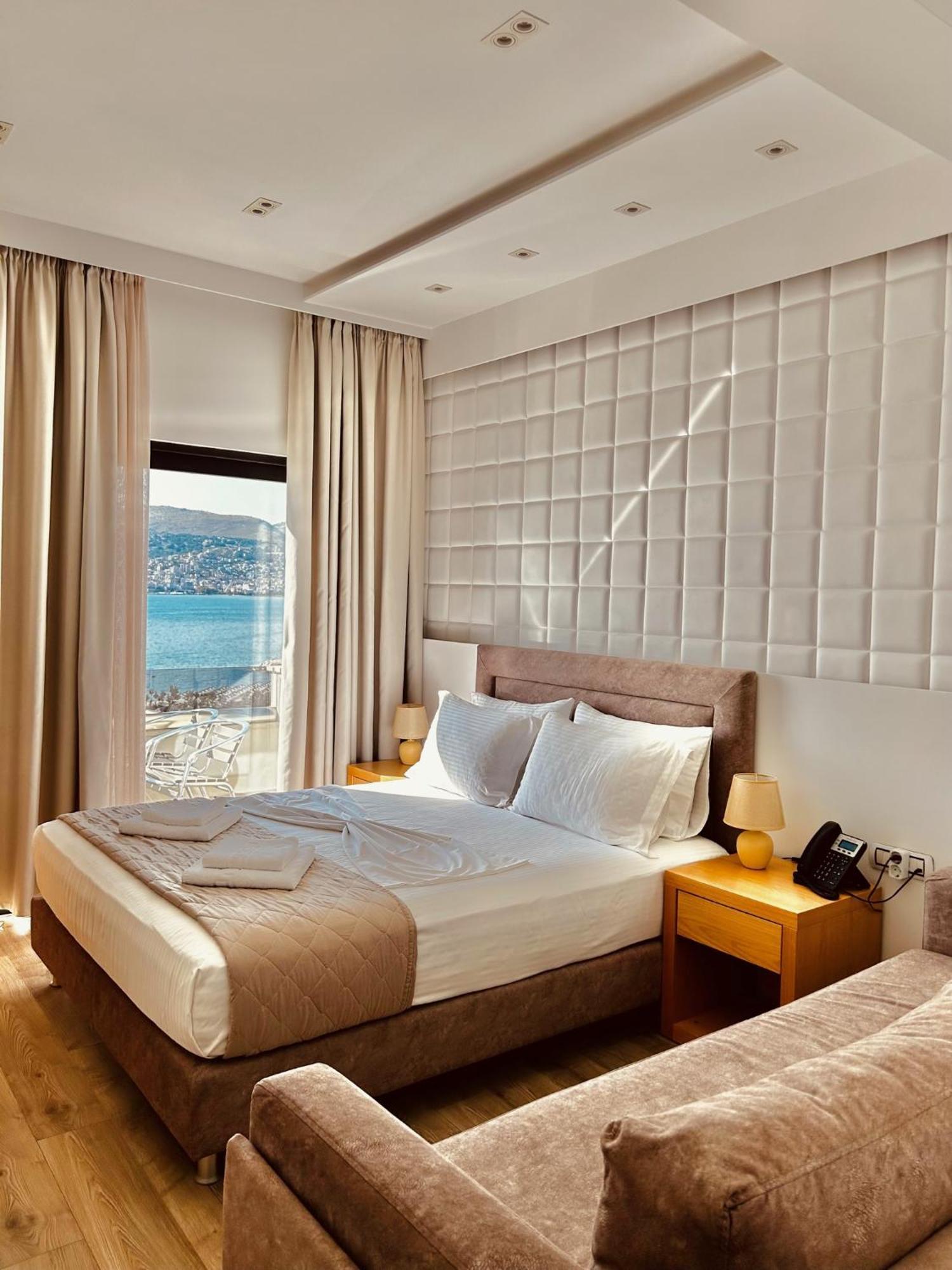 Hotel Sole Саранде Екстериор снимка